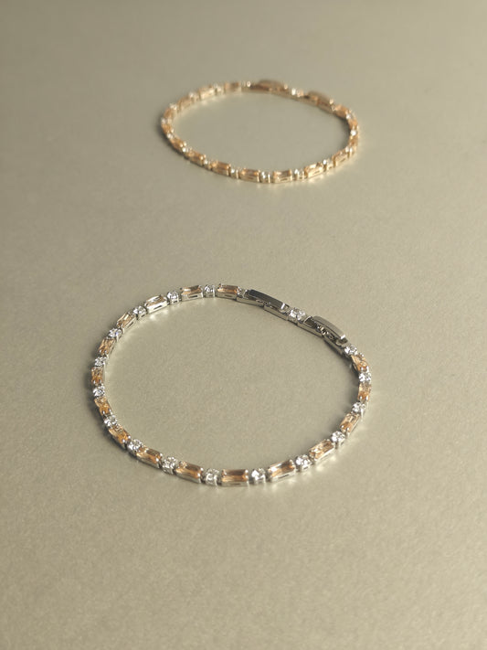Dawn Bracelet B0018