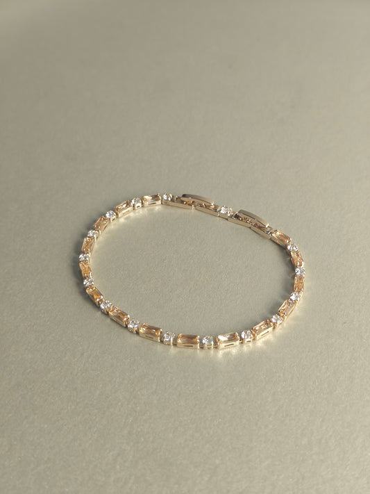 Dawn Bracelet B0018