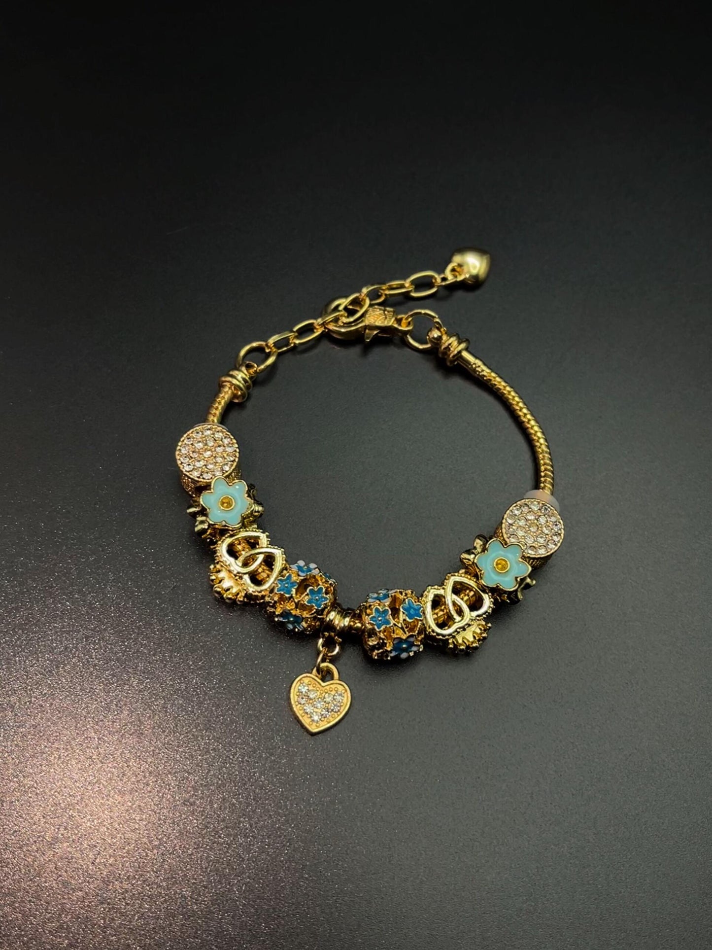 Retro Gold Snake Chain Charm Bracelet with Blue Floral Beads B0001